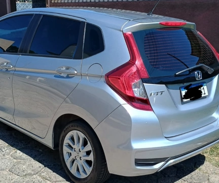 Honda Fit 2021 Prata — foto 1 de 3