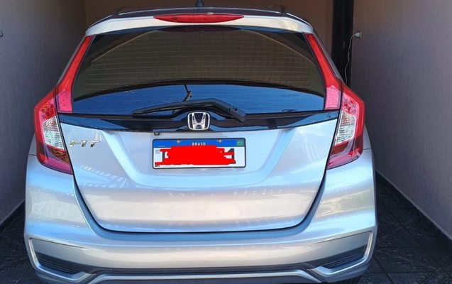 imagem-https://www.socarrao.com.br/sc-vehicle-images-prod/1714021/1779736280071-V2hhdHNBcHAgSW1hZ2UgMjAyNi0wNS0yNSBhdCAxNi4wOS4yMCAoMykuanBlZw.jpeg