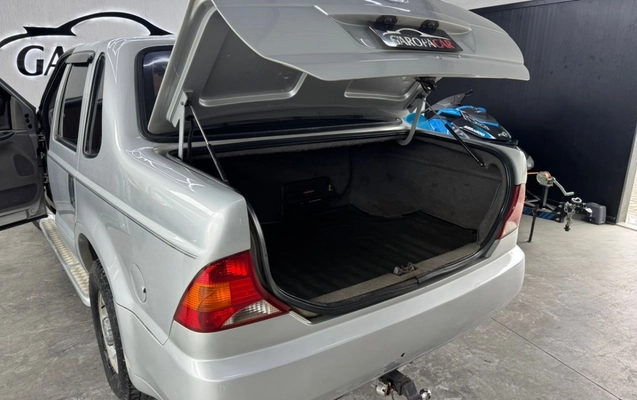 imagem-https://www.socarrao.com.br/sc-vehicle-images-prod/1721933/1779712606587-NzA1OTg4ODE0XzE4NDM5NjY0MzM1MTQzMDE1XzUyNzE2MzEwNjc4MDQyMTM1Nzhfbi5qcGc.jpg