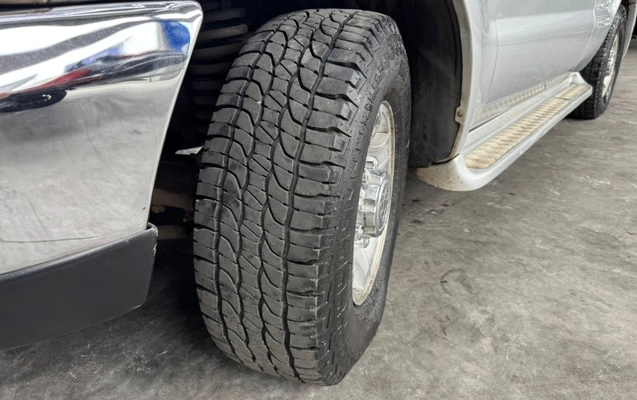 imagem-https://www.socarrao.com.br/sc-vehicle-images-prod/1721933/1779712607168-NzA2NjYzNzg2XzE4NDM5NjY0MjM2MTQzMDE1XzM0ODcwOTI2MTQ2MjQzNzcwNTZfbi5qcGc.jpg