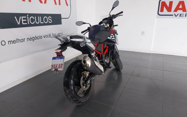 imagem-https://www.socarrao.com.br/sc-vehicle-images-prod/1722001/1784222979499-oP049ReXHVRUwz0bue2zOaENSUNpqWzq.jpg