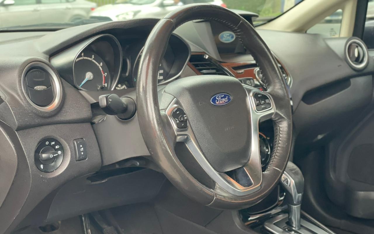 imagem-https://www.socarrao.com.br/sc-vehicle-images-prod/1723527/1779716566207-V2hhdHNBcHAgSW1hZ2UgMjAyNi0wNS0yMyBhdCAxNy40Ny41MC5qcGVn.jpeg