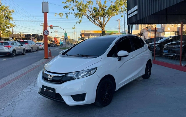 imagem-https://www.socarrao.com.br/sc-vehicle-images-prod/1723542/1779716844293-d55ec18f2eec44b584e0e15e06862d9e_1779716775203.jpeg