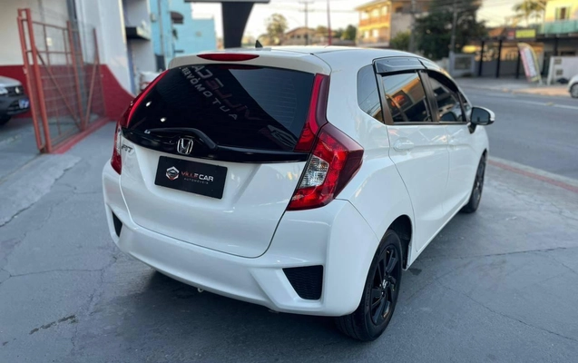 imagem-https://www.socarrao.com.br/sc-vehicle-images-prod/1723542/1779716844295-2a078b847991430fabf4a8ad037d4af2_1779716777009.jpeg