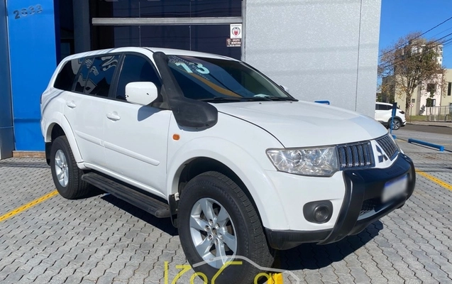 imagem-https://www.socarrao.com.br/sc-vehicle-images-prod/1723937/1782324019947-2617phx3sXtLJZsV5jQ2m5wy6dlqDJD4.jpg