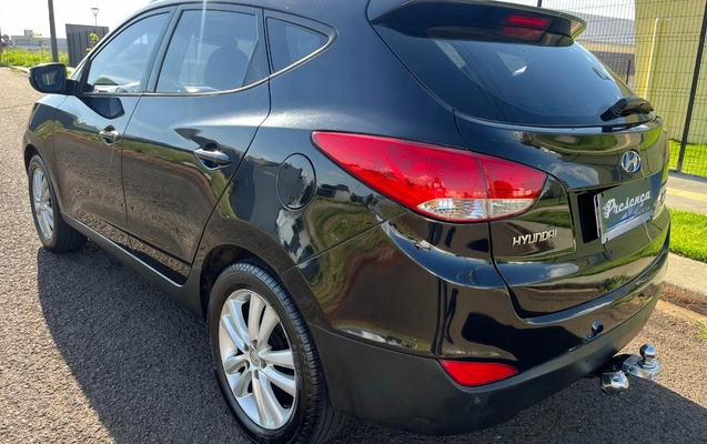 imagem-https://www.socarrao.com.br/sc-vehicle-images-prod/1725106/1779719618954-N2FlZGY0NGQtMzJmZC00ZjQ4LTgxYjMtZTA4MDkwNmFjZjNjLmpwZw.jpg