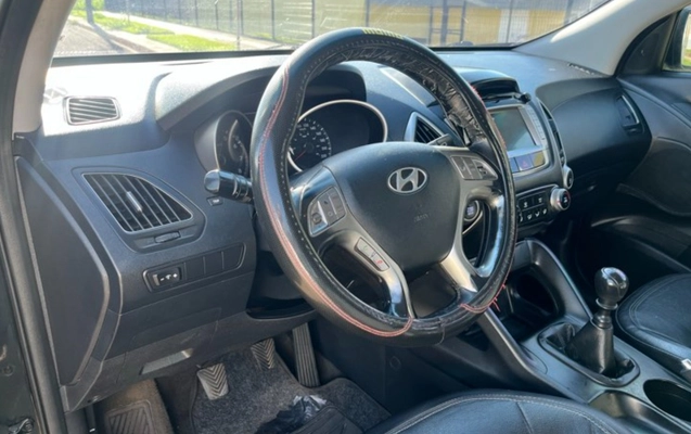 imagem-https://www.socarrao.com.br/sc-vehicle-images-prod/1725106/1779719619121-ZWZiN2FjOTYtMDNmZS00NzYwLWJhYTgtMDI4NjIxZDkwNWU3LmpwZw.jpg
