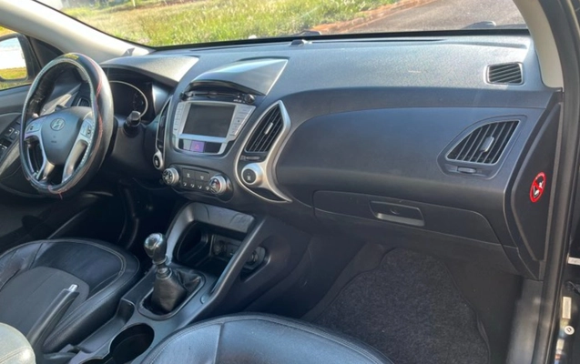 imagem-https://www.socarrao.com.br/sc-vehicle-images-prod/1725106/1779719619214-M2NlMzVlOTMtYjJjZi00NWFmLWE5ZTEtNzdlODUyZTk1ZmZkLmpwZw.jpg