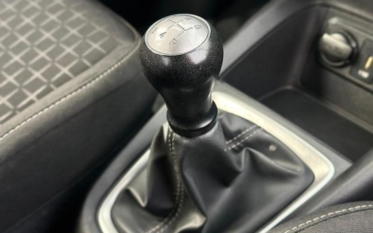 imagem-https://www.socarrao.com.br/sc-vehicle-images-prod/1725560/1779720181504-NzkyODEyMV82X0JfMjJmNGZlNjQ2Mi5qcGVn.jpeg