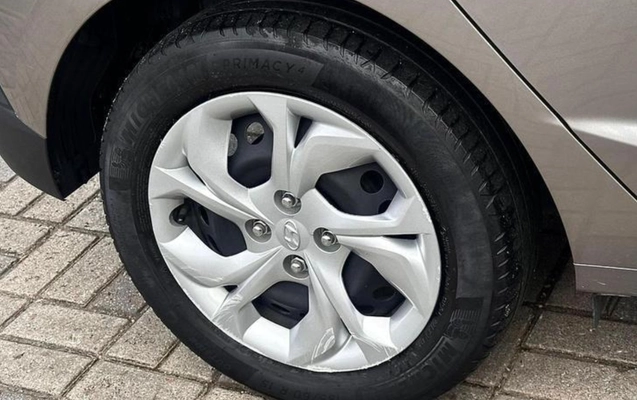 imagem-https://www.socarrao.com.br/sc-vehicle-images-prod/1725560/1779720182307-NzkyODEyMV8wX0JfZjEzY2ExMzE4MC5qcGVn.jpeg