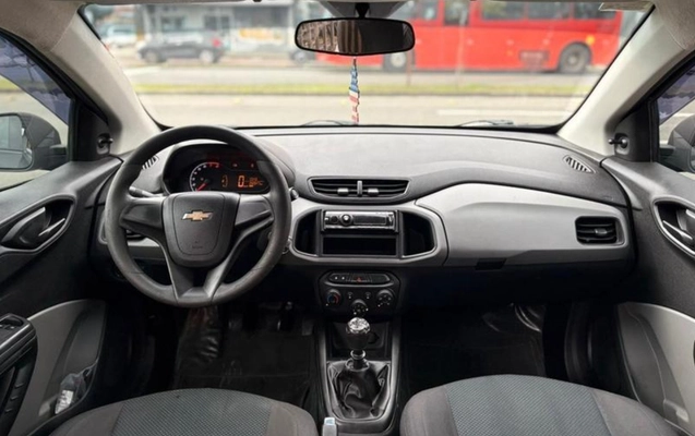 imagem-https://www.socarrao.com.br/sc-vehicle-images-prod/1726030/1779720969999-Nzk4OTM4NV8wX0JfMmE1YzEyYzc4ZS5qcGVn.jpeg