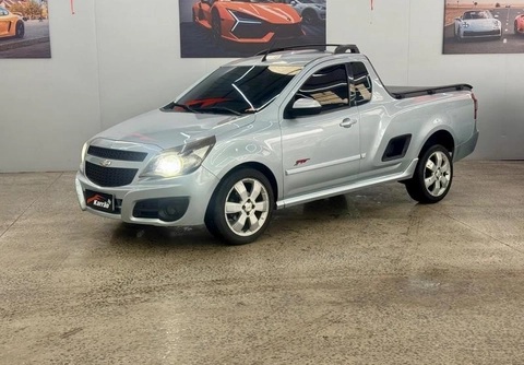 Chevrolet Montana 2013 Prata — foto 1 de 3