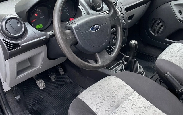 imagem-https://www.socarrao.com.br/sc-vehicle-images-prod/1726528/1779723022592-SU1HXzQwOTQuanBlZw.jpeg