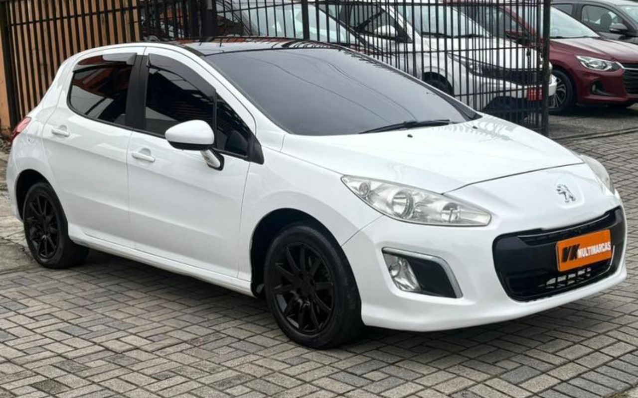 Peugeot 308 2014 Branco — foto 1 de 3
