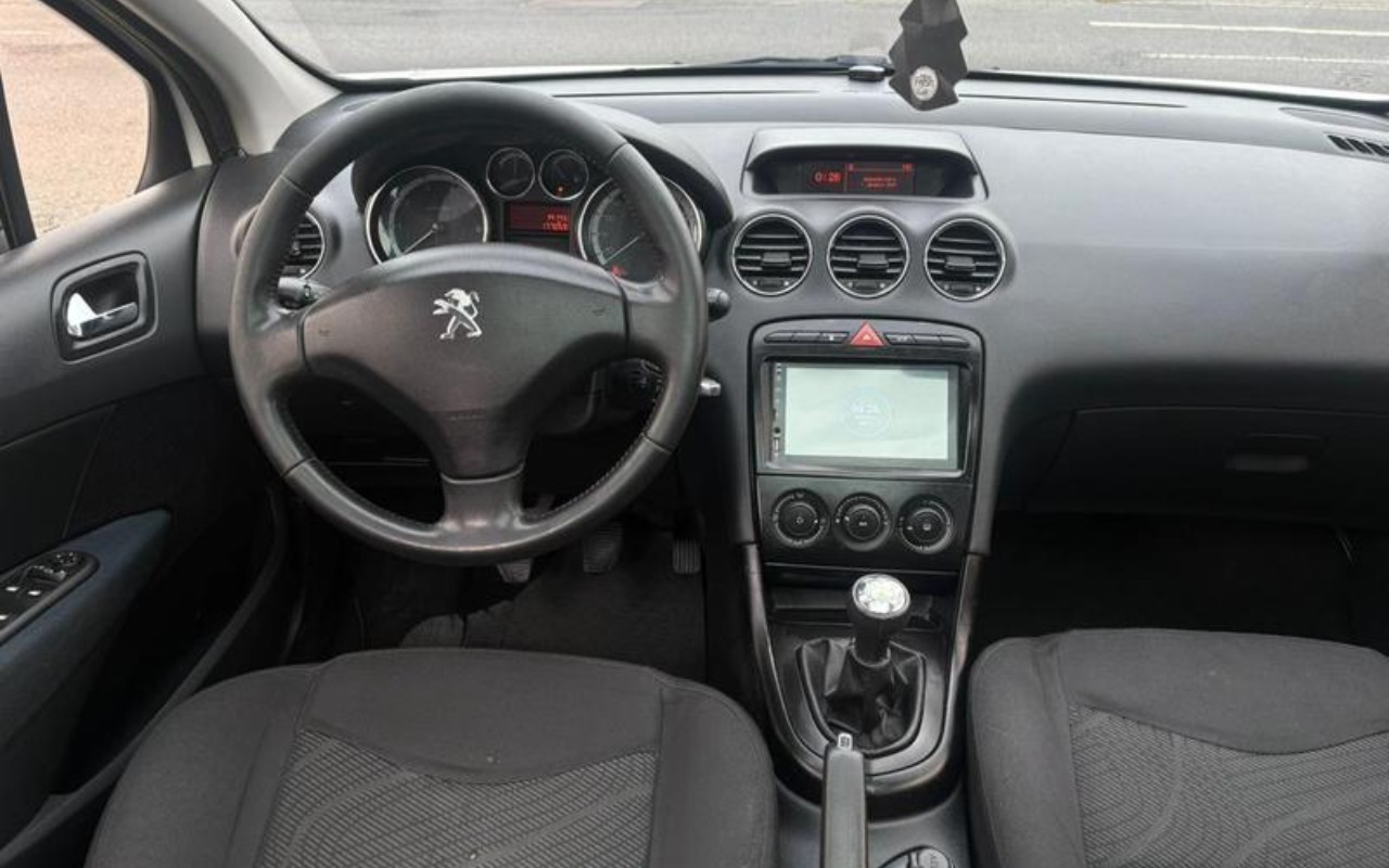 imagem-https://www.socarrao.com.br/sc-vehicle-images-prod/1727715/1779724321242-ODA3MjUxN180X0JfNWUxN2MyOTU3Yi5qcGVn.jpeg