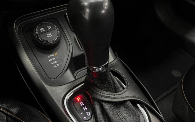 imagem-https://www.socarrao.com.br/sc-vehicle-images-prod/1728036/1789151556594-8055513_3_B_2968ca5cf2.jpeg