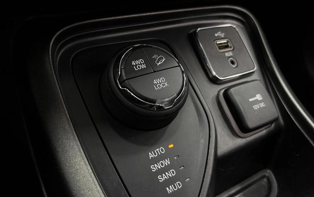 imagem-https://www.socarrao.com.br/sc-vehicle-images-prod/1728036/1789151556613-8055513_9_B_10686a0eeb.jpeg