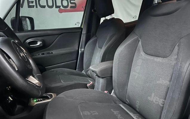 imagem-https://www.socarrao.com.br/sc-vehicle-images-prod/1728038/1789170214235-8120034_13_B_a508e33534.jpeg
