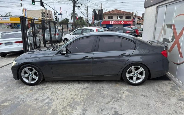 imagem-https://www.socarrao.com.br/sc-vehicle-images-prod/1728639/1787163256573-8111526_12_B_215b48c053.jpeg