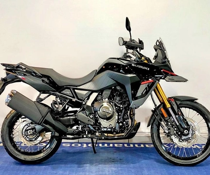 Suzuki DL 800 DE V-STROM 2027 Preto — foto 1 de 3