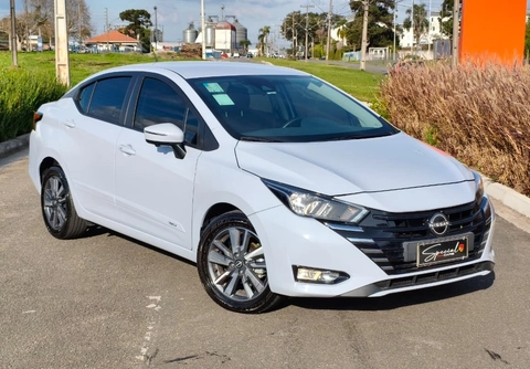 Nissan VERSA 2025 Cinza — foto 1 de 3