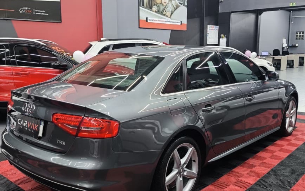 imagem-https://www.socarrao.com.br/sc-vehicle-images-prod/1731655/1779735227240-NTk3YTQxMzAtZTI5OS00ODlhLThjMGItODVmNTQxOWNmMDY4LmpwZWc.jpeg
