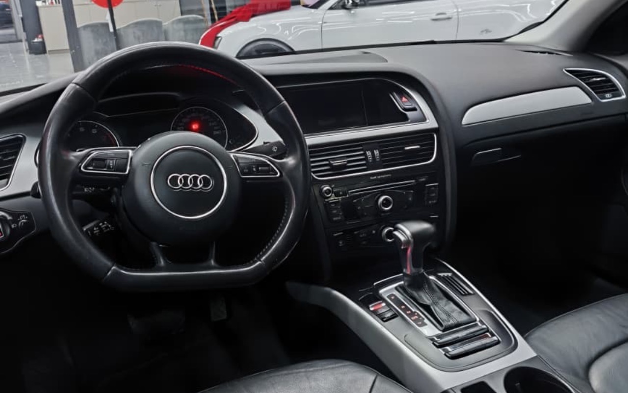 imagem-https://www.socarrao.com.br/sc-vehicle-images-prod/1731655/1779735228216-MjY5ZWE5NDAtMjJiMS00NDg3LWEwNmYtMjFlZGFjMTE2YjRhLmpwZWc.jpeg