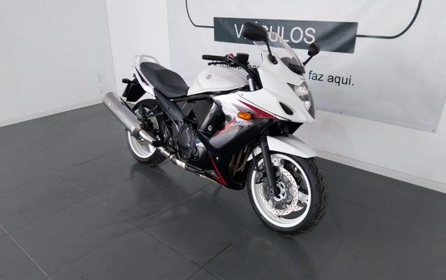 imagem-https://www.socarrao.com.br/sc-vehicle-images-prod/1732788/1787936746062-GwbxXqJf8jIAqTMai1c5xwJgB8CiNX2G.jpg
