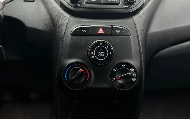 imagem-https://www.socarrao.com.br/sc-vehicle-images-prod/1733064/1783608196903-8121512_2_B_f617b38033.jpeg