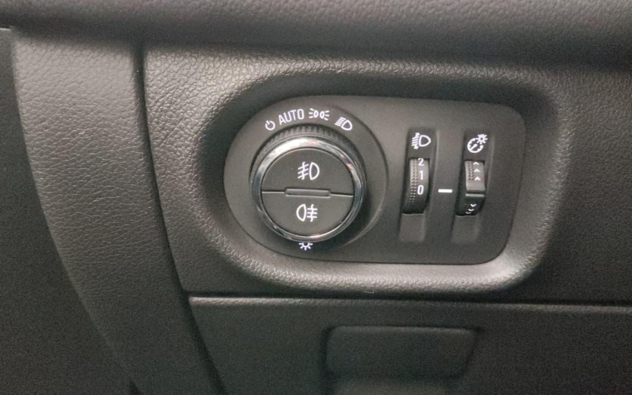 imagem-https://www.socarrao.com.br/sc-vehicle-images-prod/1734656/1784815343861-V2hhdHNBcHAgSW1hZ2UgMjAyNi0wNy0yMyBhdCAxMS4wMC4yOC5qcGVn.jpeg