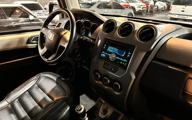 imagem-https://www.socarrao.com.br/sc-vehicle-images-prod/1734756/1788975874521-8122001_7_B_3dbf1c340d.jpeg
