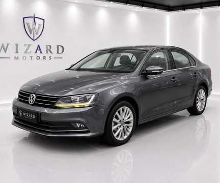 Volkswagen Jetta 2017 Cinza — foto 1 de 3