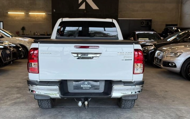 imagem-https://www.socarrao.com.br/sc-vehicle-images-prod/1735584/1788450528842-8120574_12_B_e9772a0579.jpeg