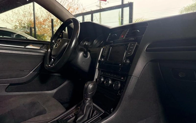 imagem-https://www.socarrao.com.br/sc-vehicle-images-prod/1737757/1785329132147-8114191_16_B_96057988fc.jpeg
