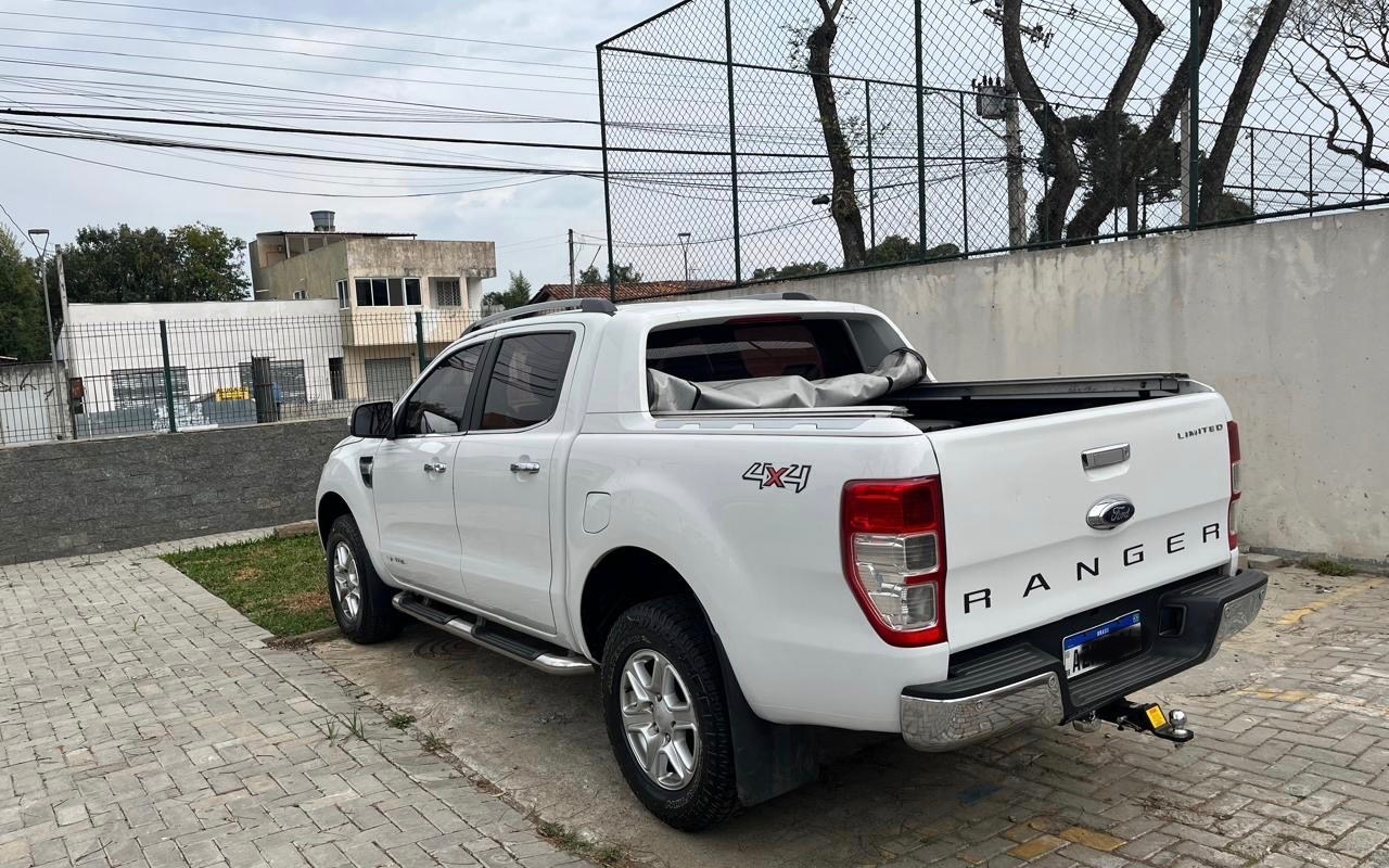 imagem-https://www.socarrao.com.br/sc-vehicle-images-prod/1738574/1779748597038-M2QxZTYxYWQtMzEyYy00ZmY2LThkYzMtOTc3NTAyMmExZmFmLmpwZWc.jpeg