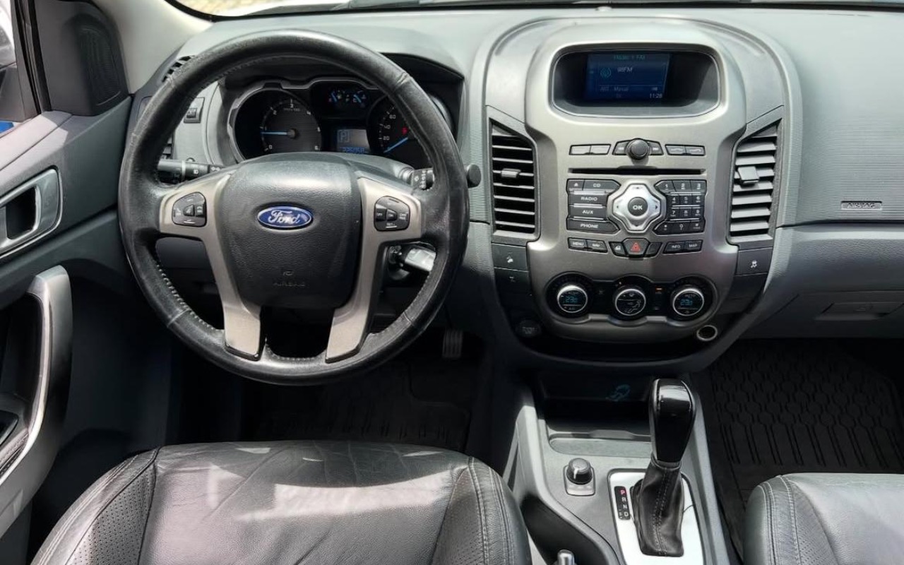 imagem-https://www.socarrao.com.br/sc-vehicle-images-prod/1738574/1779748598363-OTNkMjQ2NDctODgzYS00YmI3LTgzMGYtODkzZWY4Yzk0N2U4LmpwZWc.jpeg