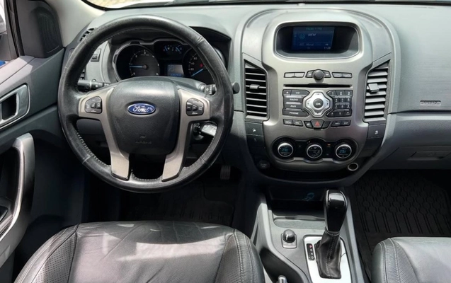 imagem-https://www.socarrao.com.br/sc-vehicle-images-prod/1738574/1779748598363-OTNkMjQ2NDctODgzYS00YmI3LTgzMGYtODkzZWY4Yzk0N2U4LmpwZWc.jpeg
