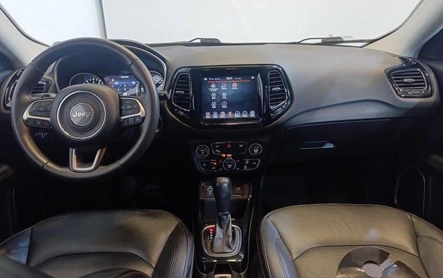imagem-https://www.socarrao.com.br/sc-vehicle-images-prod/1742615/1784755287868-8122518_6_B_eb466df8c8.jpeg