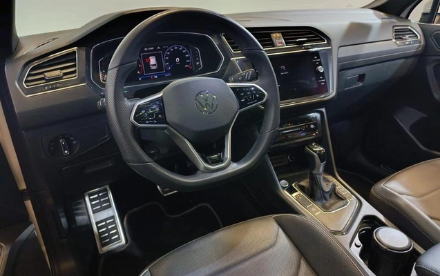 imagem-https://www.socarrao.com.br/sc-vehicle-images-prod/1742930/1790723105167-8122520_10_B_31a672a80a.jpeg