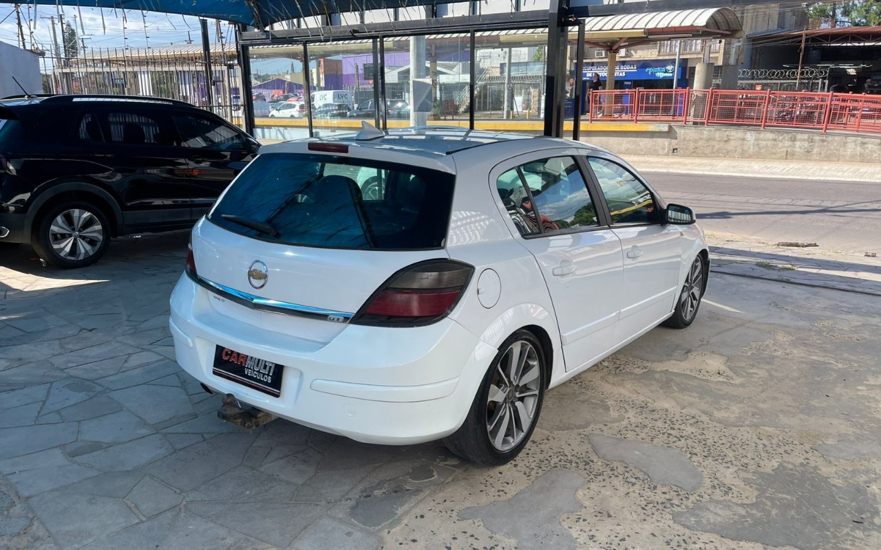 imagem-https://www.socarrao.com.br/sc-vehicle-images-prod/17436/1771943225553-V2hhdHNBcHAgSW1hZ2UgMjAyNi0wMS0xOSBhdCAxNS4wOS4yOCAoMSkuanBlZw.jpeg