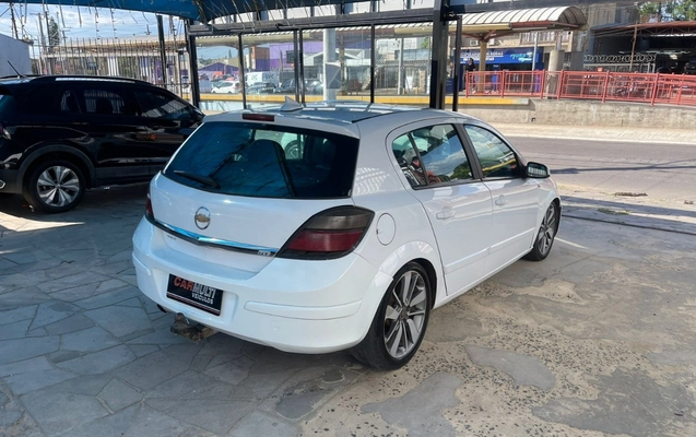 imagem-https://www.socarrao.com.br/sc-vehicle-images-prod/17436/1771943225553-V2hhdHNBcHAgSW1hZ2UgMjAyNi0wMS0xOSBhdCAxNS4wOS4yOCAoMSkuanBlZw.jpeg