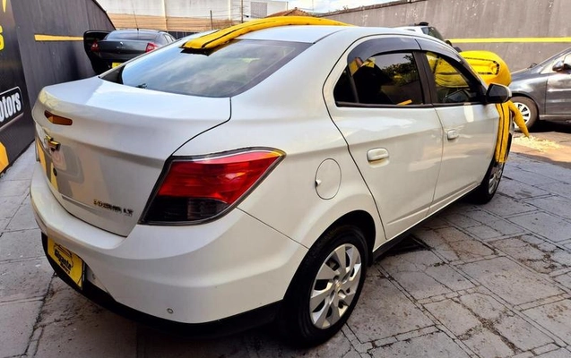 imagem-https://www.socarrao.com.br/sc-vehicle-images-prod/1754226/1779794650467-7275496_12_B_2032810b0f.jpeg