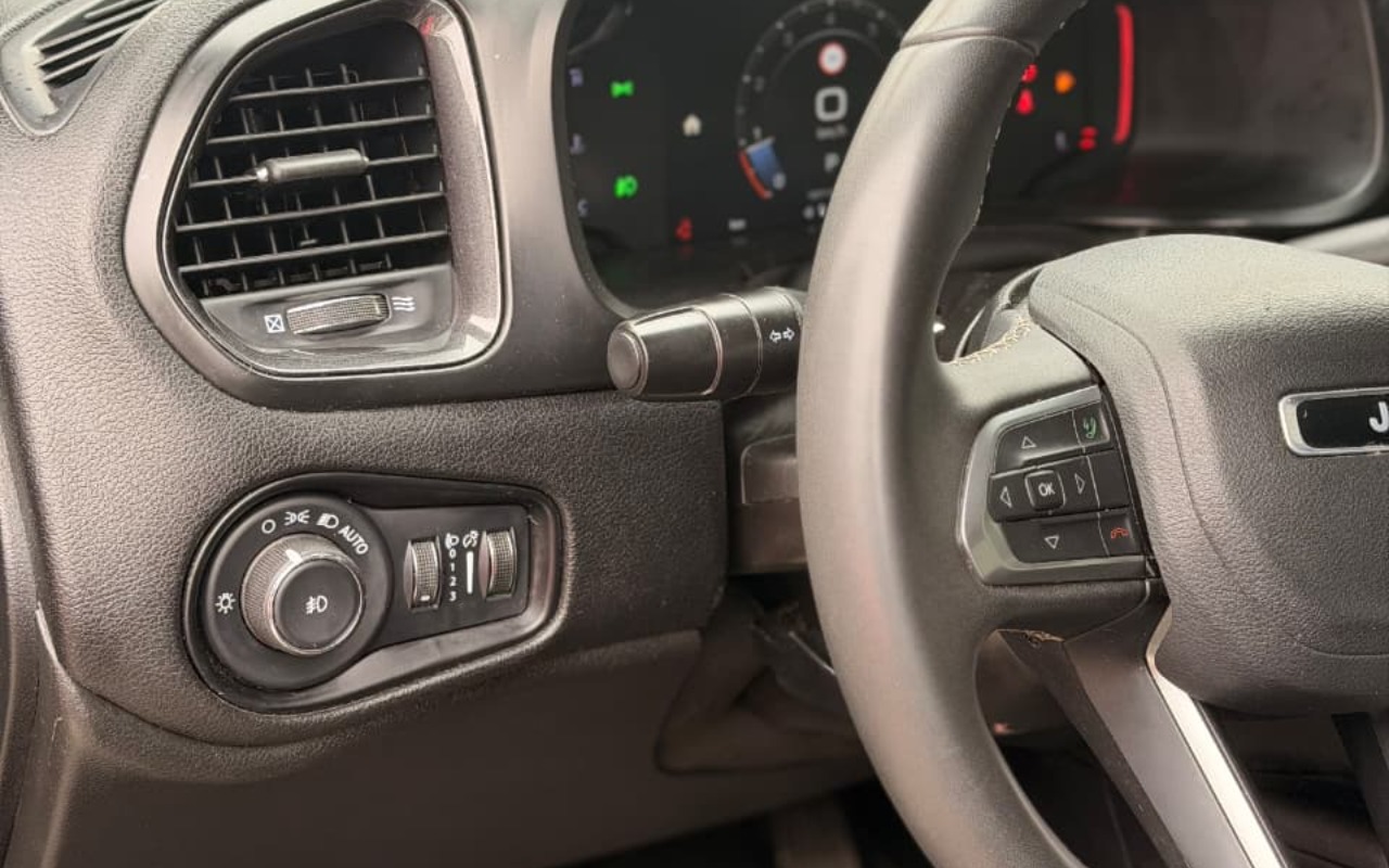 imagem-https://www.socarrao.com.br/sc-vehicle-images-prod/1755777/1779800033703-V2hhdHNBcHAgSW1hZ2UgMjAyNi0wNS0yNSBhdCAxNi4xMS41MC5qcGVn.jpeg