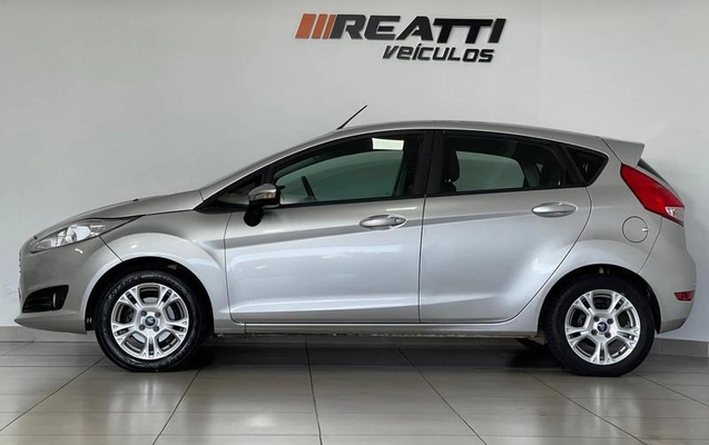 imagem-https://www.socarrao.com.br/sc-vehicle-images-prod/1755855/1788466217365-8098407_2_B_676d567a28.jpeg