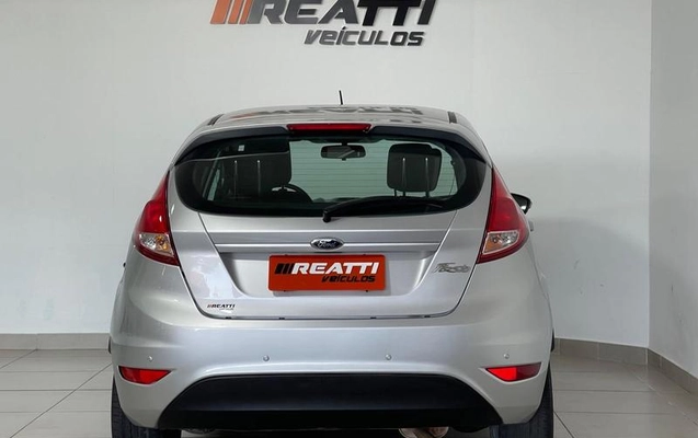 imagem-https://www.socarrao.com.br/sc-vehicle-images-prod/1755855/1788466217370-8098407_5_B_c63a3697dc.jpeg