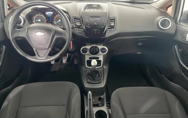 imagem-https://www.socarrao.com.br/sc-vehicle-images-prod/1755855/1788466217388-8098407_17_B_be7daafa37.jpeg