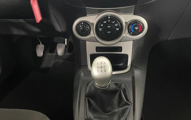 imagem-https://www.socarrao.com.br/sc-vehicle-images-prod/1755855/1788466217393-8098407_19_B_56070302fd.jpeg