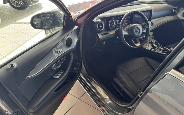 imagem-https://www.socarrao.com.br/sc-vehicle-images-prod/1755971/1779800693112-3KpEXtNSG0eVP8B9nmsHWPyOvWVJ0aFf.jpg