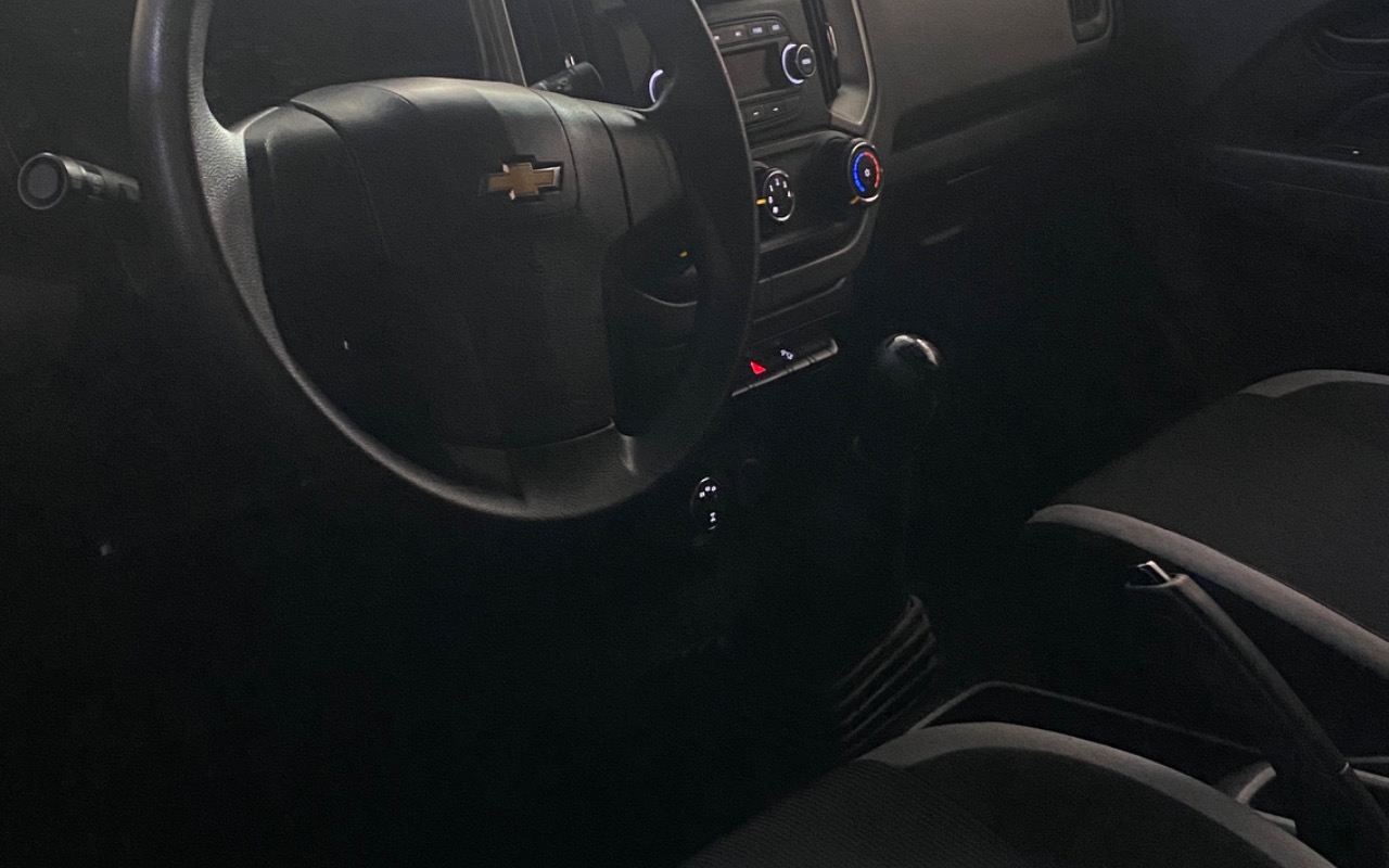 imagem-https://www.socarrao.com.br/sc-vehicle-images-prod/1756428/1779802178278-SU1HXzE4ODAuanBlZw.jpeg