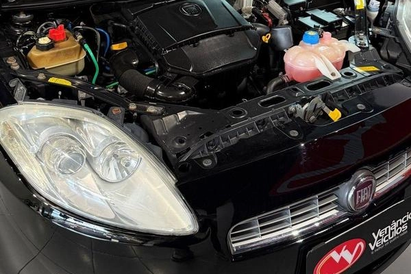 imagem-https://www.socarrao.com.br/sc-vehicle-images-prod/1756777/1784052581397-8006544_14_B_3ce561f108.jpeg